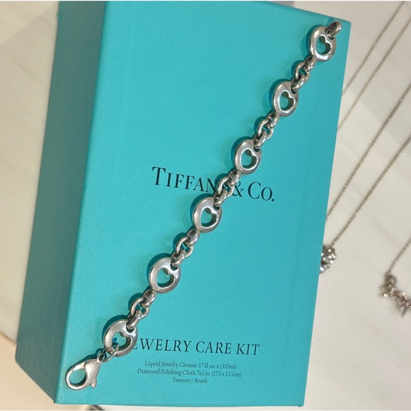 1999 Tiffany & Co. 925 Sterling Silver Stencil Heart Cut Out Bracelet - Picture 1 of 8